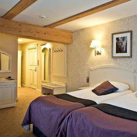 Hotel Zamek Topacz 4*