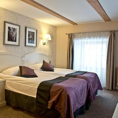 Zamek Topacz 4* Wysoka (Wroclaw)