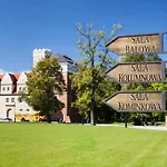 Otel Zamek Topacz Wysoka (Wroclaw)
