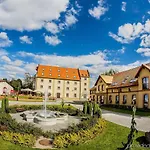 Otel Zamek Topacz Wysoka (Wroclaw)