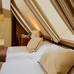 Zamek Topacz 4* Wysoka (Wroclaw)