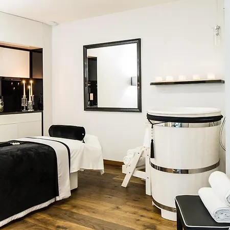 Zamek Topacz Hotell