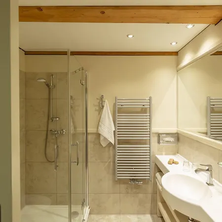 Zamek Topacz Hotell 4*
