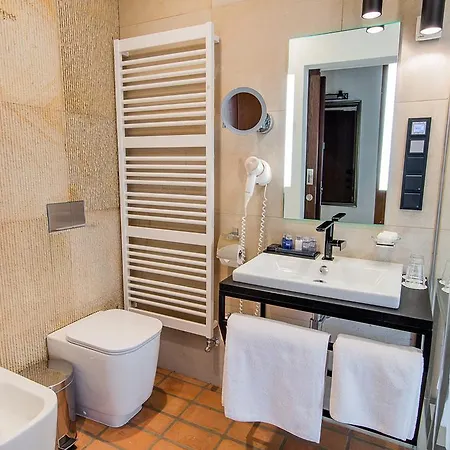 Hotell Zamek Topacz Wysoka (Wroclaw)