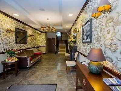 Zamek Topacz 4*