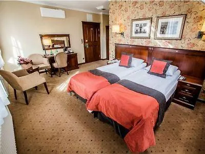 Zamek Topacz Hotell Wysoka (Wroclaw)