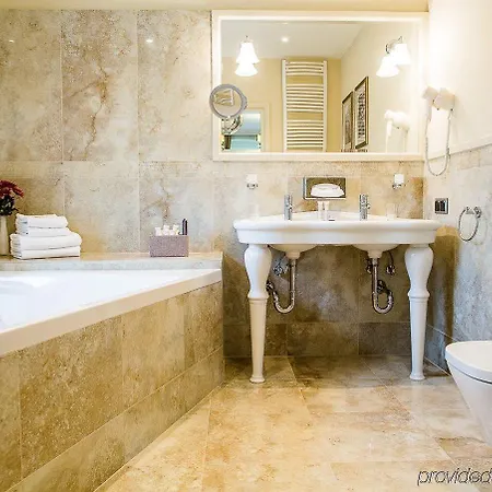 Zamek Topacz Hotel 4*