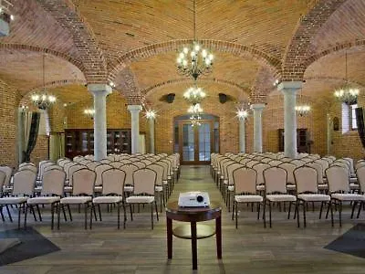 Zamek Topacz Hotell 4*