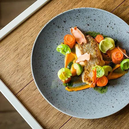 호텔 자메크 토파츠