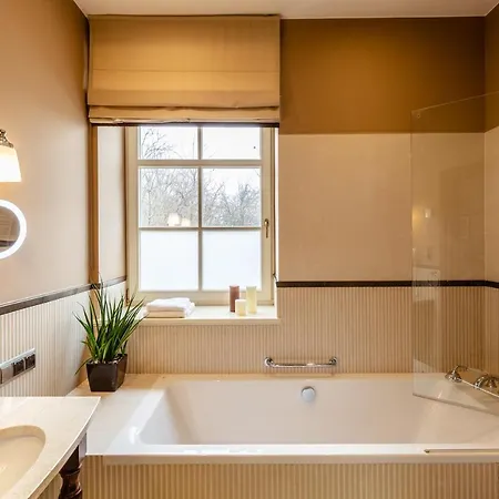 Hotell Zamek Topacz 4*