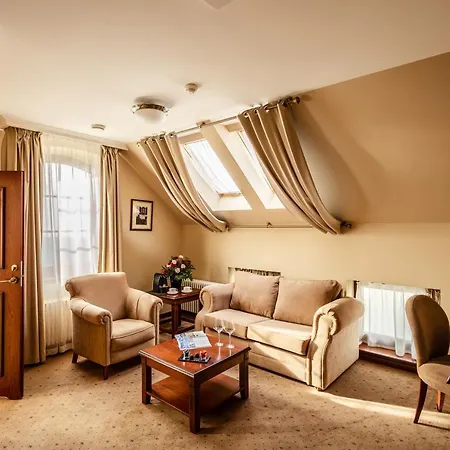 Hotel Zamek Topacz