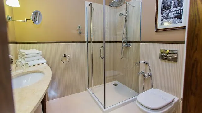 Zamek Topacz Hotel 4*