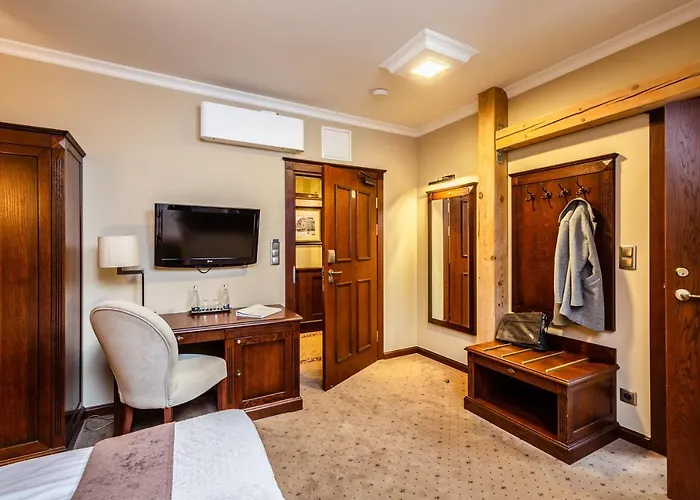 Hotel Zamek Topacz 4*