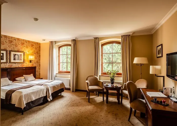 Hotel Zamek Topacz Wysoka (Wroclaw)