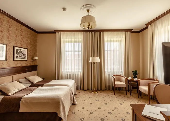 Hotel Zamek Topacz Wysoka (Wroclaw)